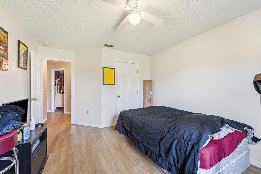 Don't miss this well-maintained 3-bedroom, 2-bath, 2-car garage - photo 26
