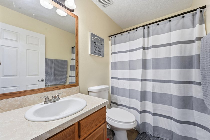 Don't miss this well-maintained 3-bedroom, 2-bath, 2-car garage - photo 27