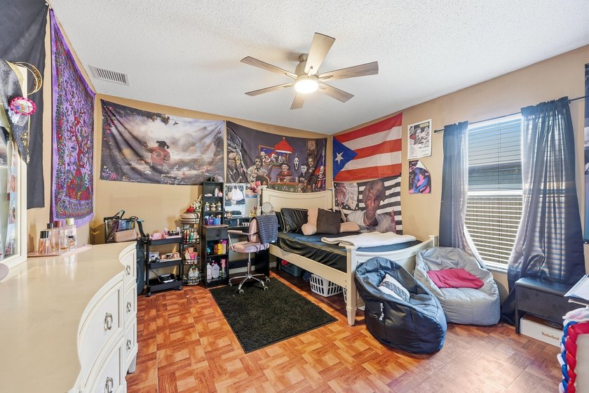 Don't miss this well-maintained 3-bedroom, 2-bath, 2-car garage - photo 28