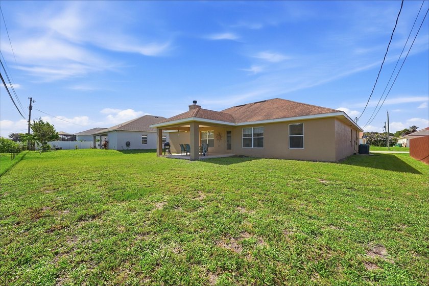 Don't miss this well-maintained 3-bedroom, 2-bath, 2-car garage - photo 34