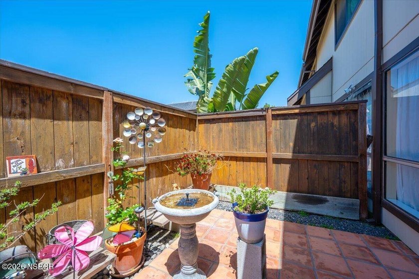 Discover comfortable living and excellent potential in the - photo 5