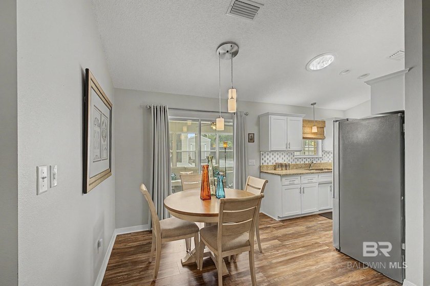 Gorgeous Coastal Home with exceptional craftsmanship and - photo 13