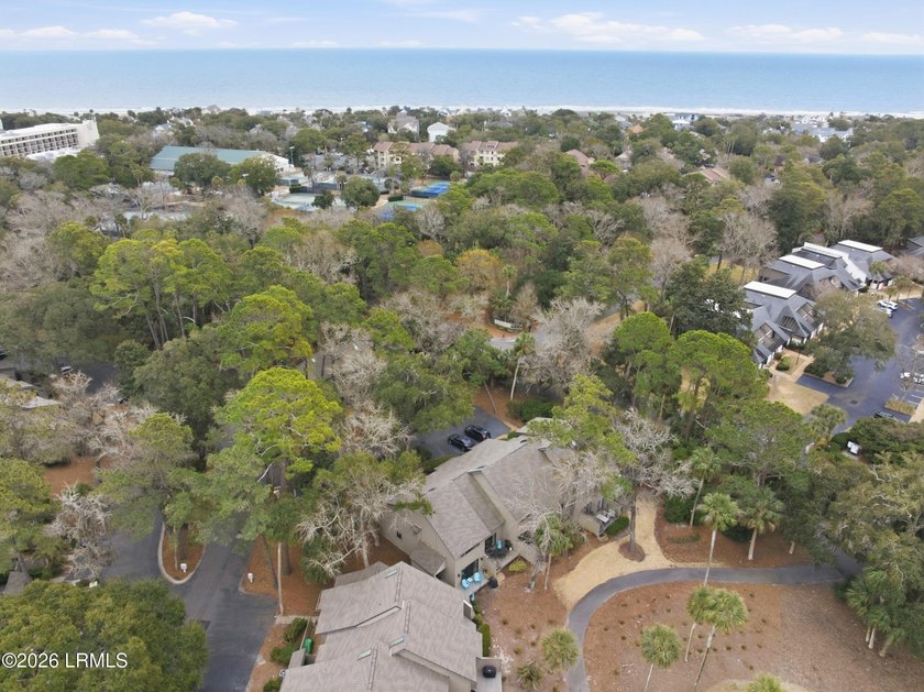 Less than a 5-minute walk to the beach! Your personal oasis - photo 3