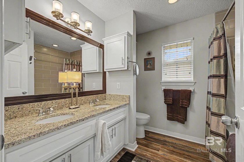 Gorgeous Coastal Home with exceptional craftsmanship and - photo 21