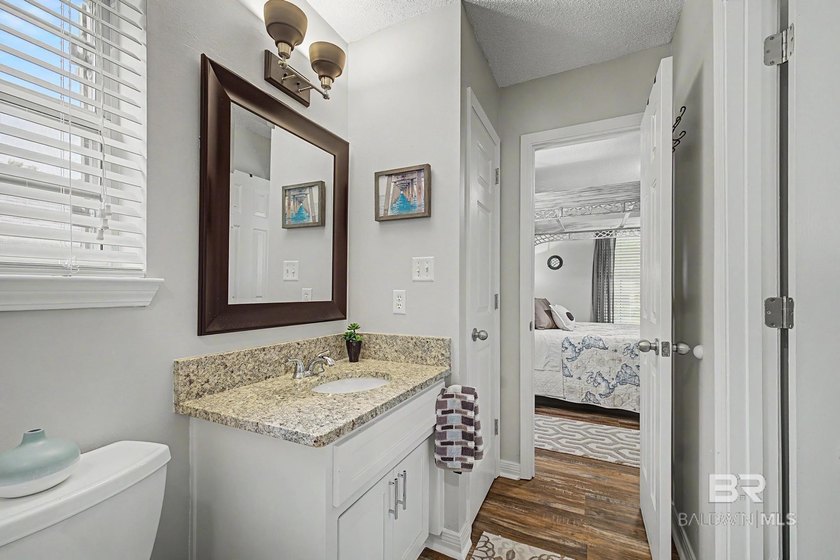 Gorgeous Coastal Home with exceptional craftsmanship and - photo 23