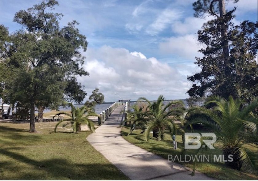 Gorgeous Coastal Home with exceptional craftsmanship and - photo 45