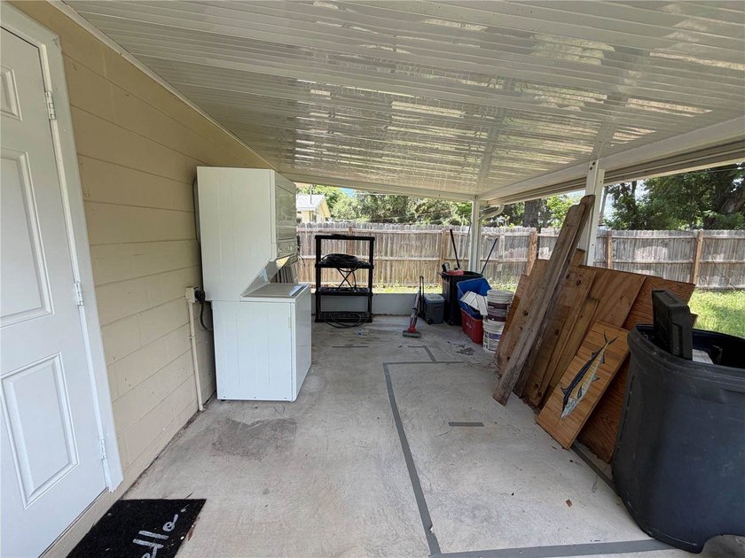 Under contract-accepting backup offers. Short Sale. Third Party - photo 5