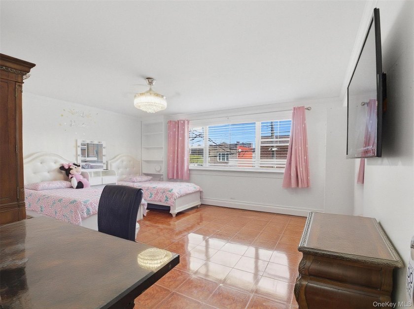 Welcome to 831 Longfellow Avenue, a move-in ready multi-family - photo 7
