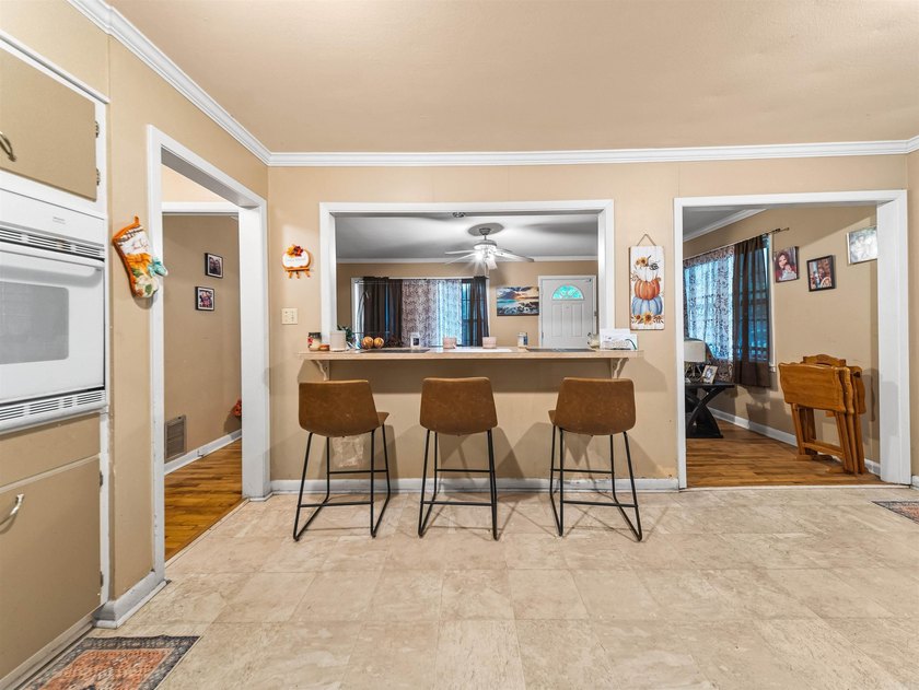 Nestled in a convenient Hot Springs location, this 3-bedroom, 1 - photo 12