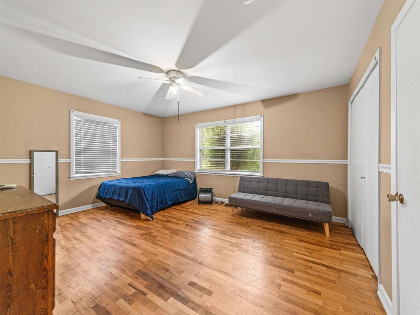 Nestled in a convenient Hot Springs location, this 3-bedroom, 1 - photo 15