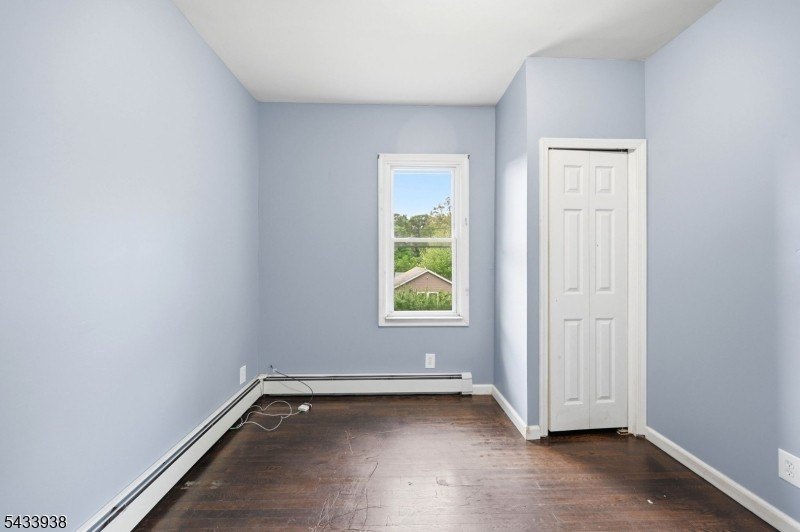 Charming House in Desirable Upper Greenwood Lake Community - photo 22