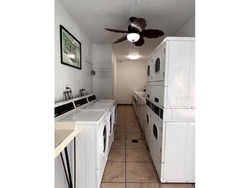Calling INVESTORS - price to sell ! Bright and spacious 1 - photo 27