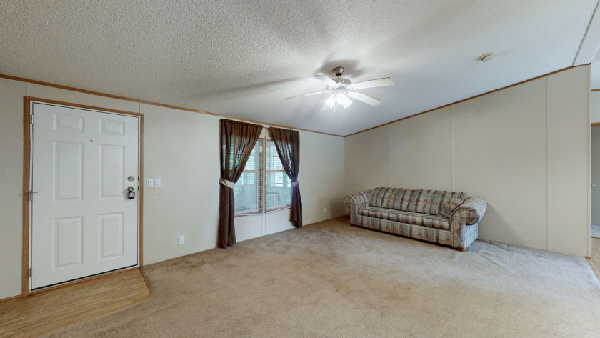 Home with 3.2 acres near lake with 3 campsites. - photo 6