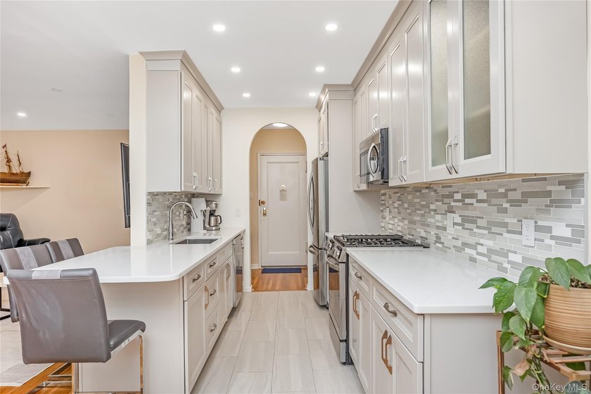 Welcome to Cryder Point in Beechhurst - where modern design - photo 4
