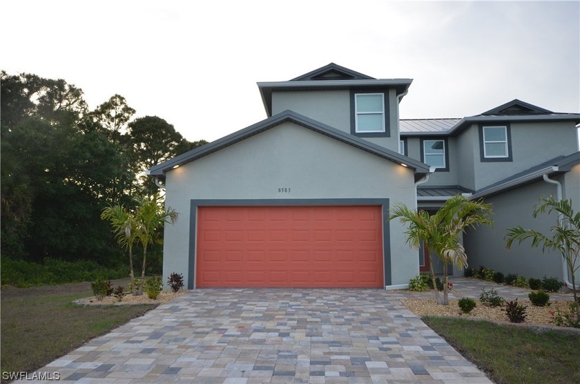 Duplex home with 3 bedrooms/2 bath upstaris and 2 bedroom / 2 - photo 3