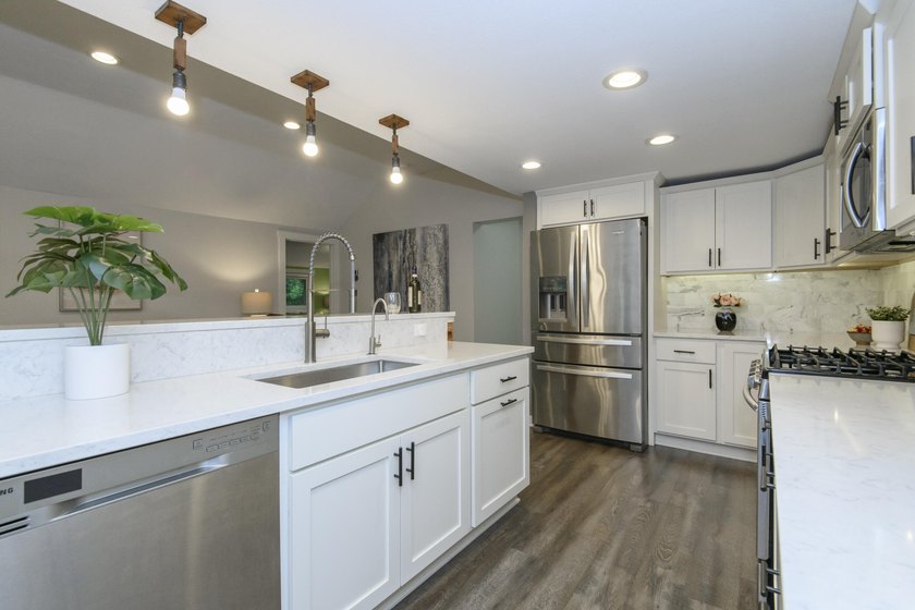 Charming remodeled 3BR/2BA Ranch w/ partially finished walkout - photo 14