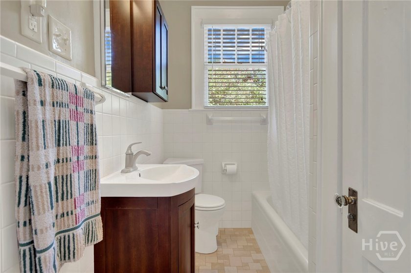 Located in the popular historic Ardsley Park Chatham Crescent - photo 22