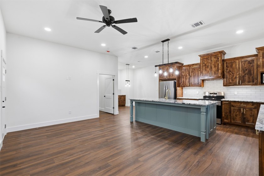 USDA Eligible - Zero Down Financing Available! Stunning model - photo 8
