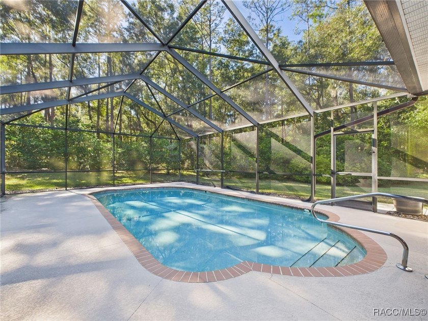 Beautiful Pool Home in Rainbow Springs Country Club Nestled in - photo 19