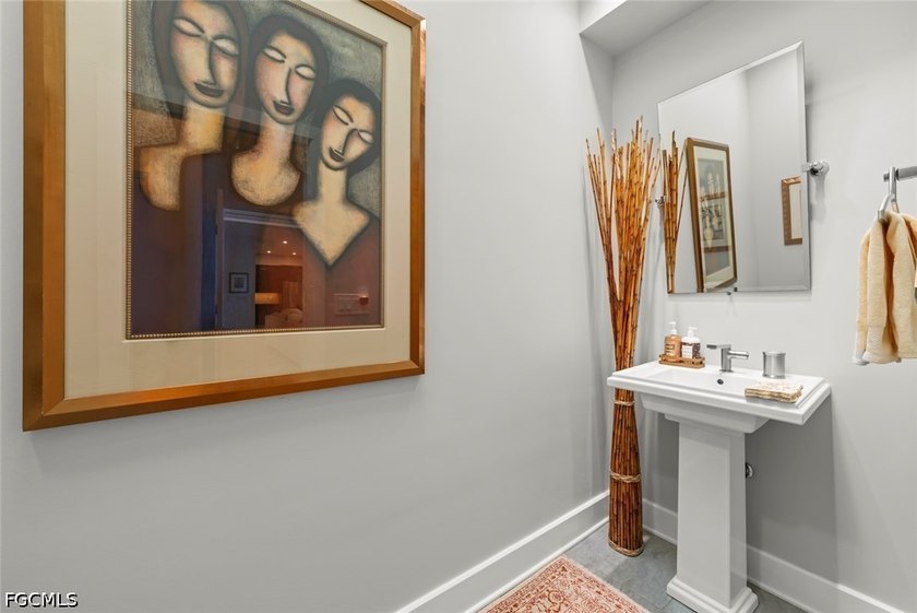 This custom contemporary classic is a truly remarkable offering - photo 14
