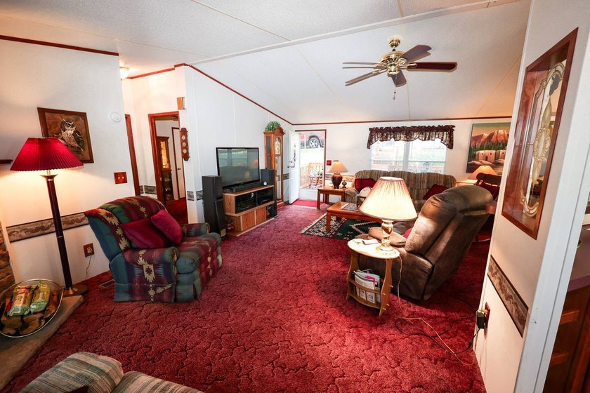 This Online Auction starts ending Tuesday, May 19th at 6pm CST - photo 14