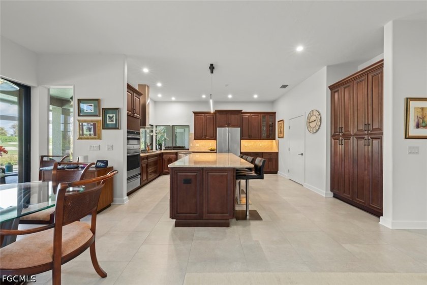This custom contemporary classic is a truly remarkable offering - photo 33
