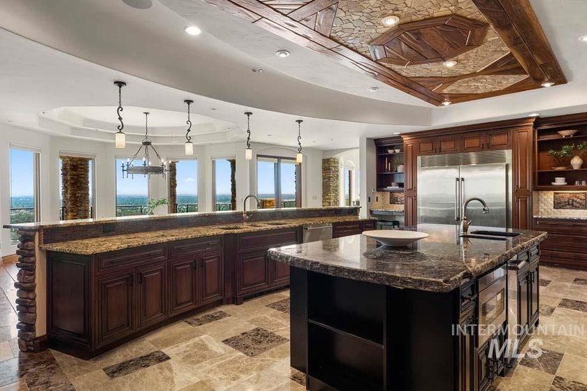 Commanding European estate from one of Boise's most spectacular - photo 10