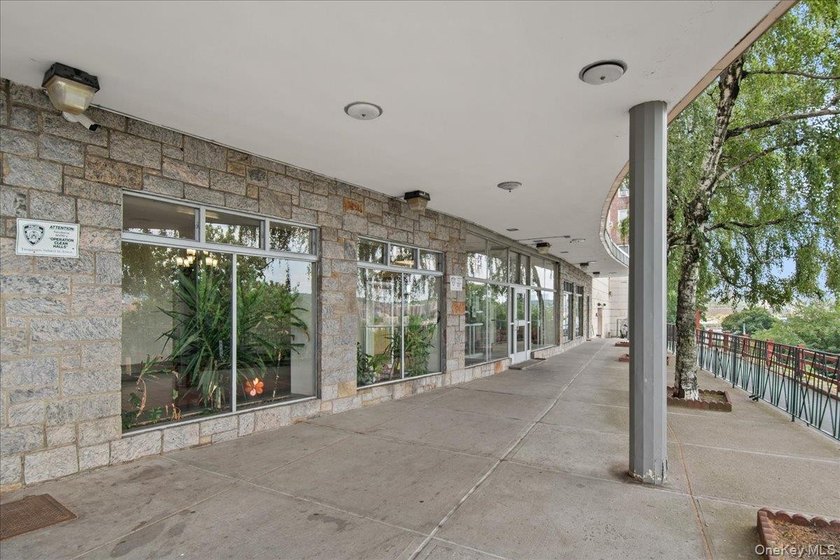 ALL UTILITIES INCLUDED AND FULLY RENOVATED!!!! Welcome to - photo 14