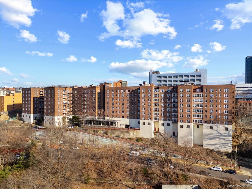ALL UTILITIES INCLUDED AND FULLY RENOVATED!!!! Welcome to - photo 19