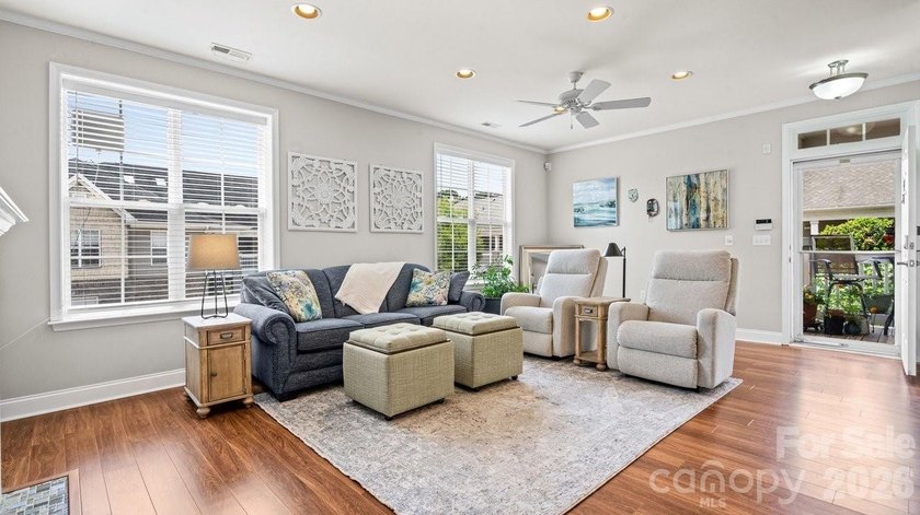 TRANQUIL AND SPACIOUS 2nd Floor END UNIT Condo w ONE CAR GARAGE - photo 8