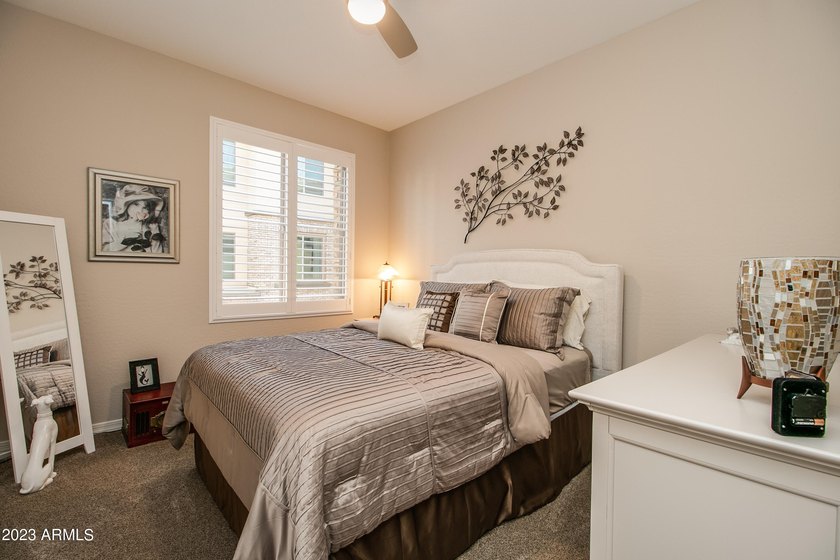 Welcome to your dream home! This remarkable 3-bedroom, 2-bath - photo 22