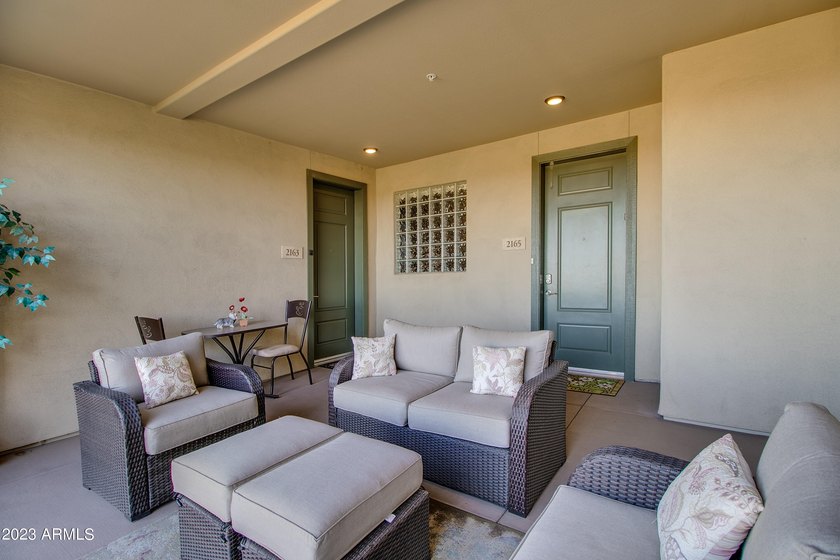 Welcome to your dream home! This remarkable 3-bedroom, 2-bath - photo 35