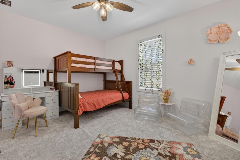 Built in 2021 by renowned local builder Damian Curtis, this 2 - photo 50