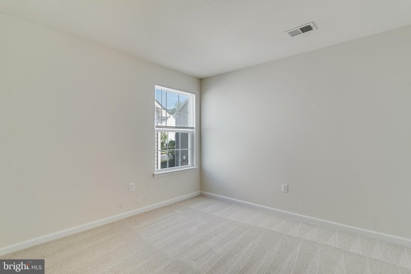 $10,000 Closing Credit w/ acceptable offer. Why wait for new - photo 14