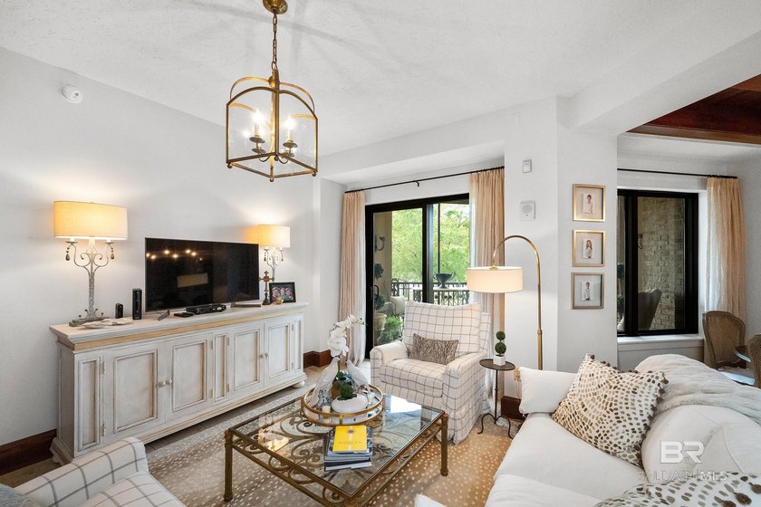 Beautiful well maintained condo on 2nd floor of Bayview. All on - photo 8