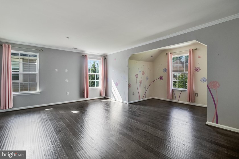 $10,000 Closing Credit w/ acceptable offer. Why wait for new - photo 29