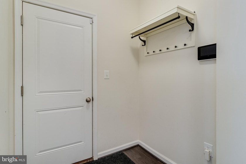$10,000 Closing Credit w/ acceptable offer. Why wait for new - photo 37