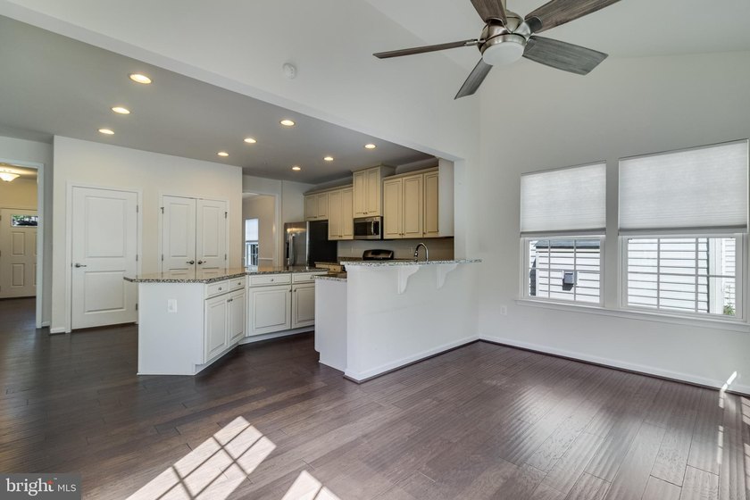$10,000 Closing Credit w/ acceptable offer. Why wait for new - photo 47