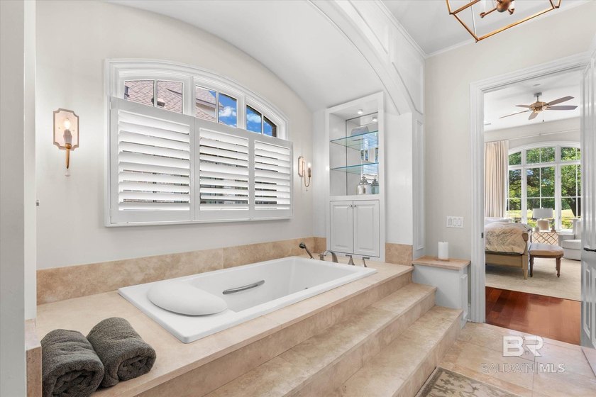 Exceptional custom residence overlooking the fairways of Craft - photo 21