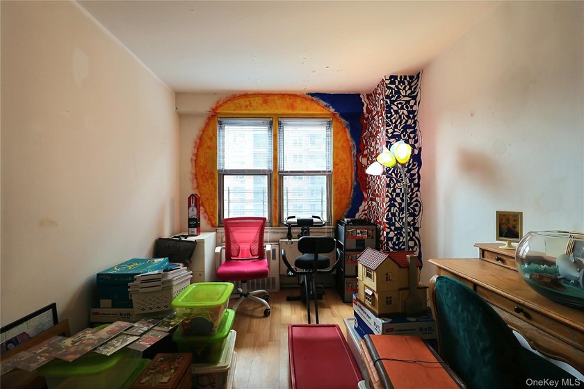 A rare chance to own in the heart of Flushing is here! This two - photo 28