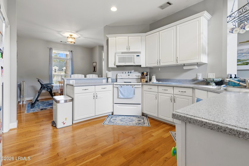 EXTREMELY MOTIVATED SELLERS!! This will be a very good deal for - photo 5