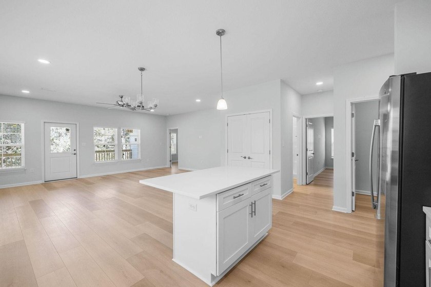 $5,000 closing cost credit with preferred lender &amp; title + - photo 4