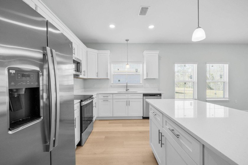 $5,000 closing cost credit with preferred lender &amp; title + - photo 7