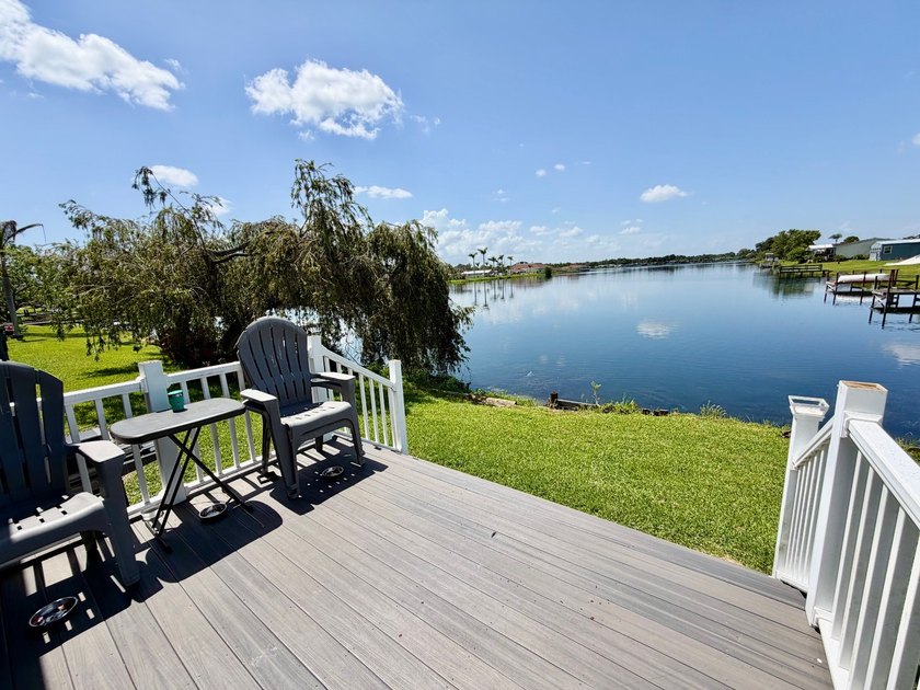 RESORT-STYLE WATERFRONT LIVING Wake up every day to breathtaking - photo 31
