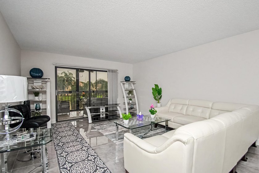 Renovated with timeless style, this beautifully appointed 2 - photo 15