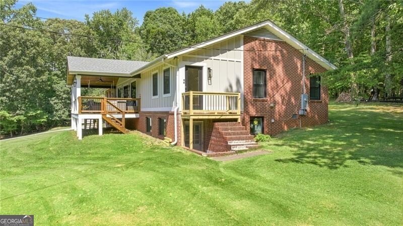 Rarely does a property like this become available. Nestled on 3 - photo 19