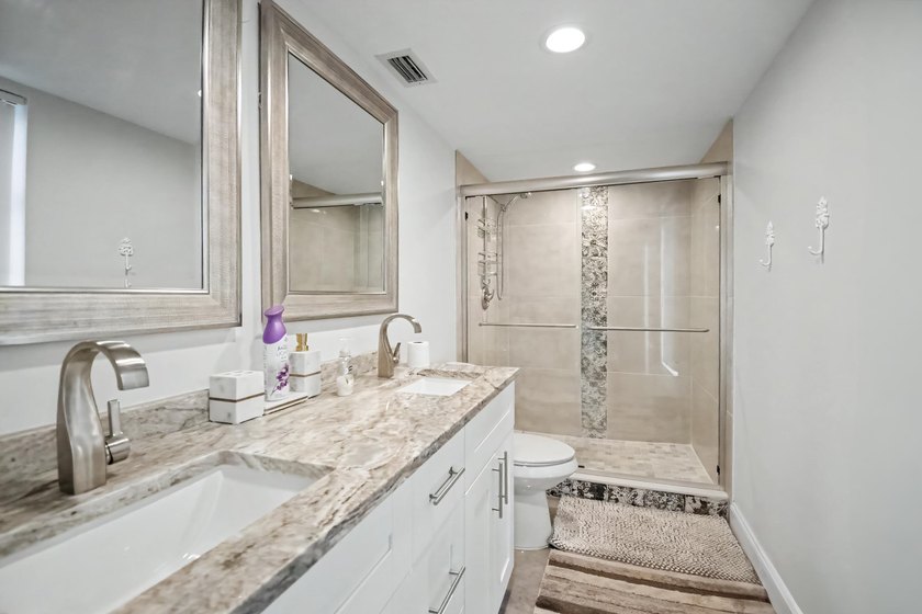 Renovated with timeless style, this beautifully appointed 2 - photo 21