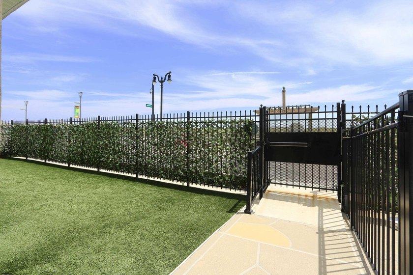 BEACHFRONT CONDO!! VACANT &amp; NEWLY RENOVATED! Don't miss this - photo 22