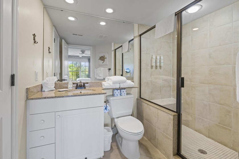 Fully furnished, second-floor one-bedroom, one-bathroom condo - photo 23