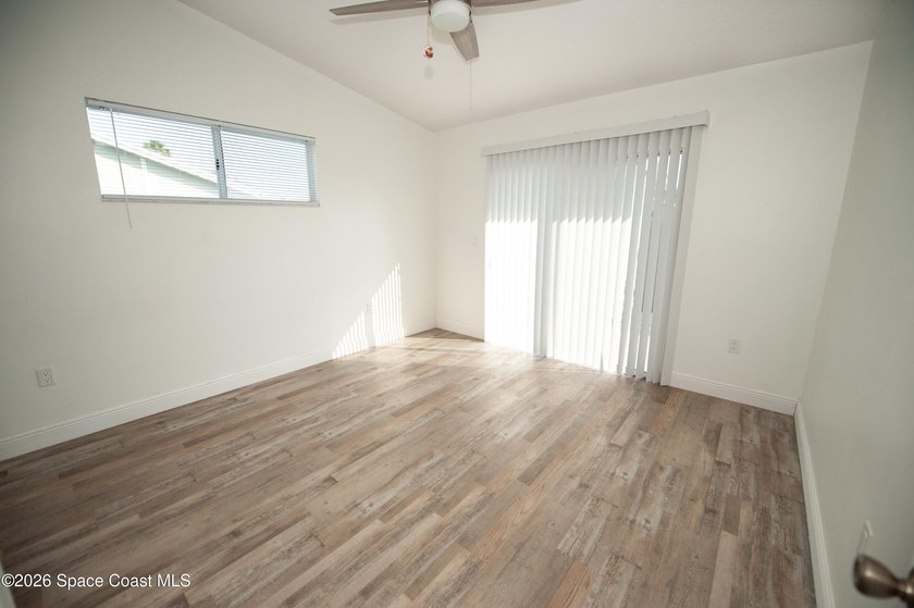 NEW AC!!! NEW PLUMBING!! FRESHLY PAINTED!!!! ASSOCIATION FEES - photo 14